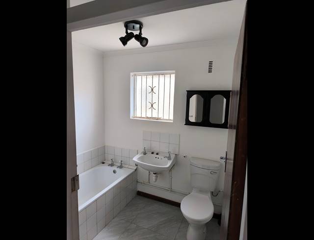 2 Bedroom House for rent in Rocklands